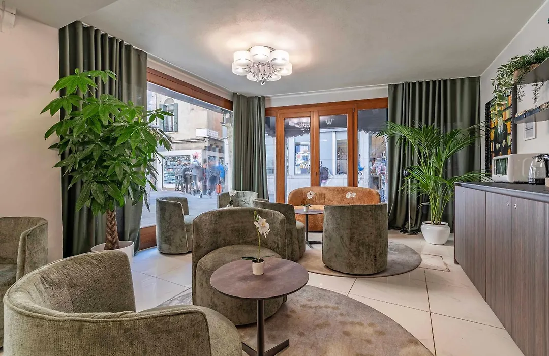 Hotel Grifoni-1